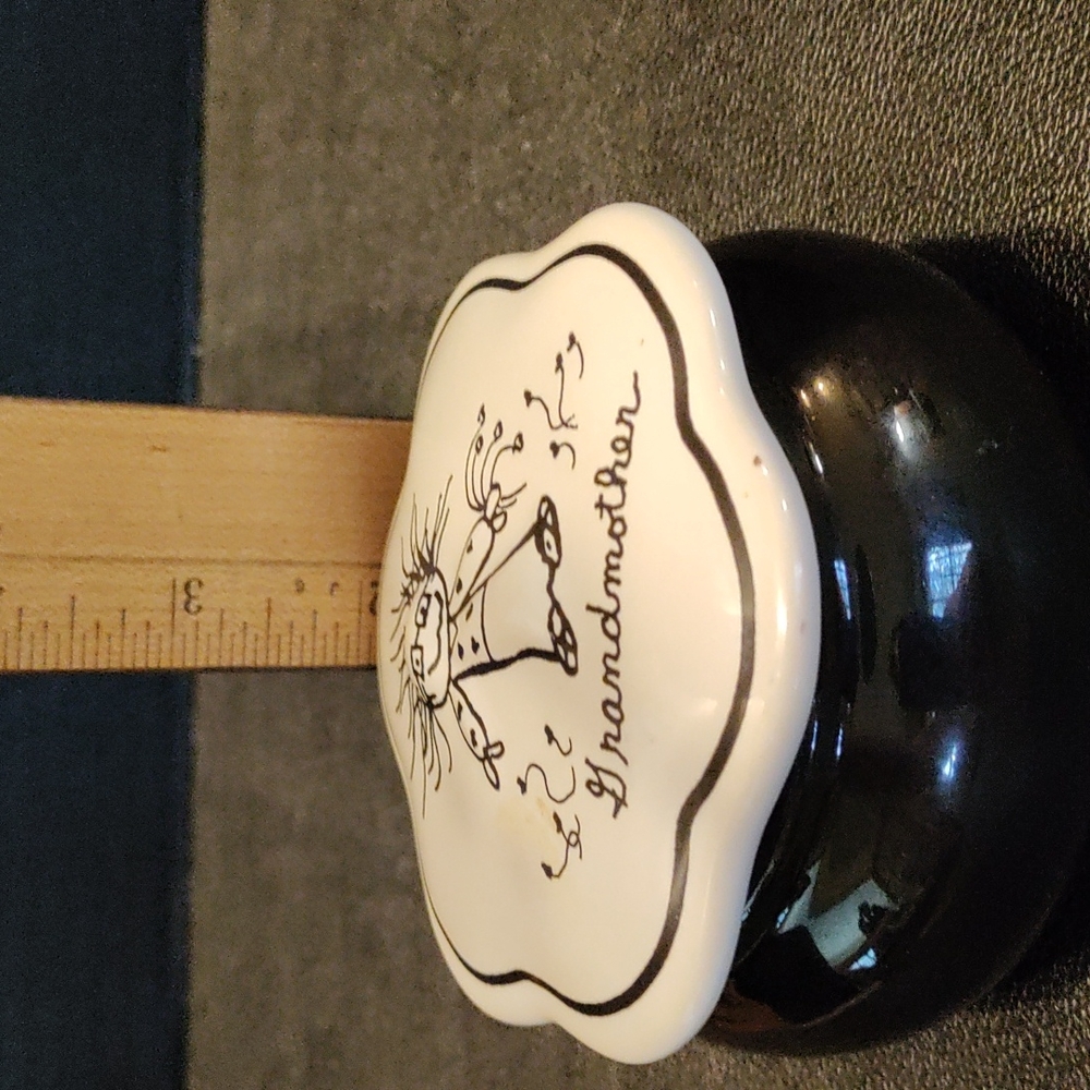 Grandmother vintage keepsake box - Picture 9 of 11